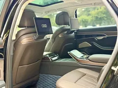 2021 Audi A8L 55 TFSI quattro, чёрный — фото 12