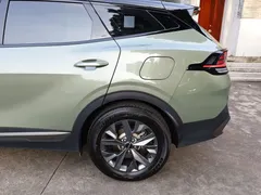2023 Kia Sportage 2.0L HEV 2WD Flagship, зелёный — фото 26