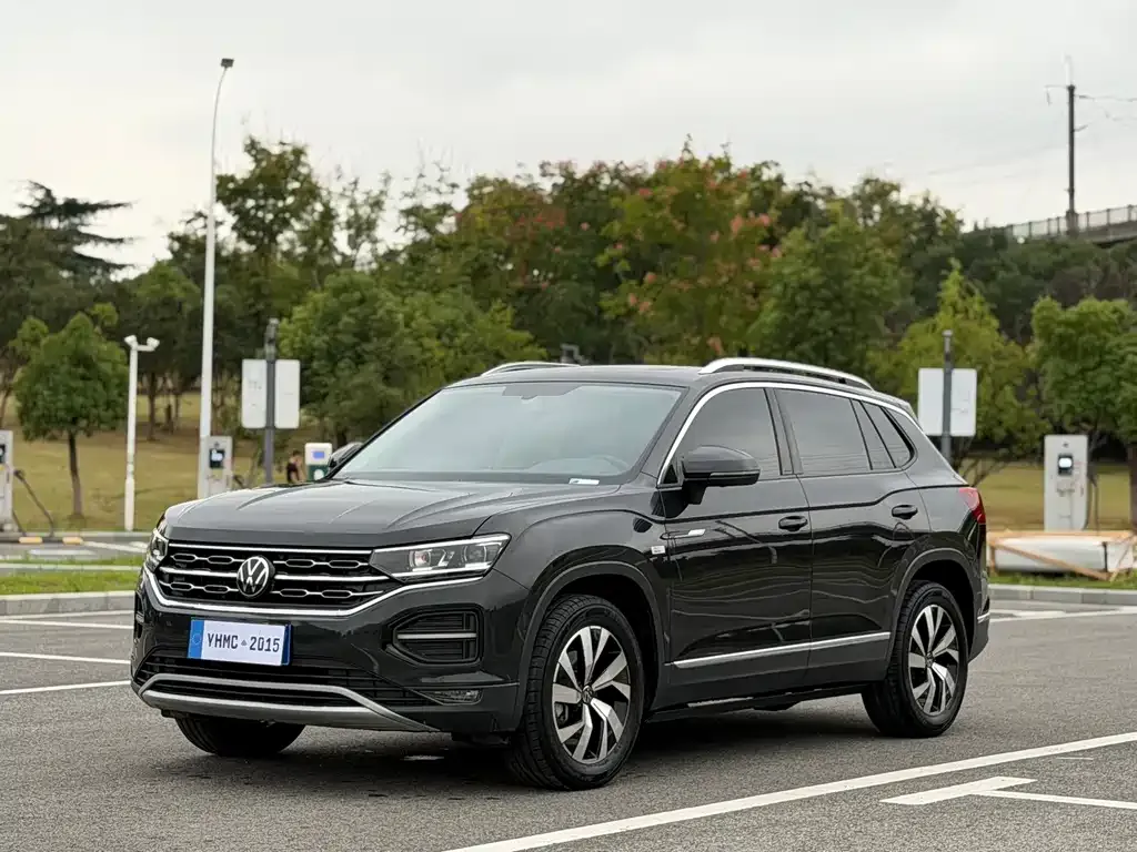 2022 Volkswagen Tayron 330TSI 2WD