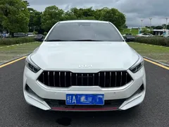 2021 Kia Cerato 1.4T DCT GT-Line, белый — фото 1