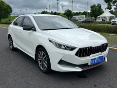 2021 Kia Cerato 1.4T DCT GT-Line, белый — фото 2