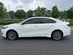 2021 Kia Cerato 1.4T DCT GT-Line, белый — фото 5