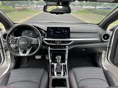 2021 Kia Cerato 1.4T DCT GT-Line, белый — фото 9