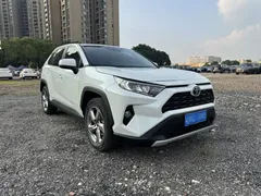 2021 Toyota RAV4 2.0L CVT 2WD Fashion, белый — фото 2