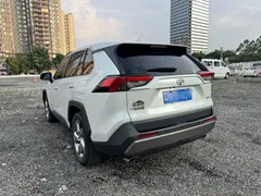 2021 Toyota RAV4 2.0L CVT 2WD Fashion, белый — фото 4