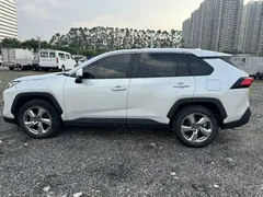 2021 Toyota RAV4 2.0L CVT 2WD Fashion, белый — фото 9