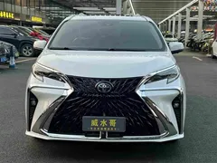 2023 Toyota Sienna 2.5L Hybrid Comfort, белый — фото 2