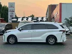 2023 Toyota Sienna 2.5L Hybrid Comfort, белый — фото 4