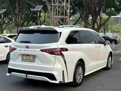 2023 Toyota Sienna 2.5L Hybrid Comfort, белый — фото 6