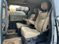 2023 Toyota Sienna 2.5L Hybrid Comfort, белый — фото 16