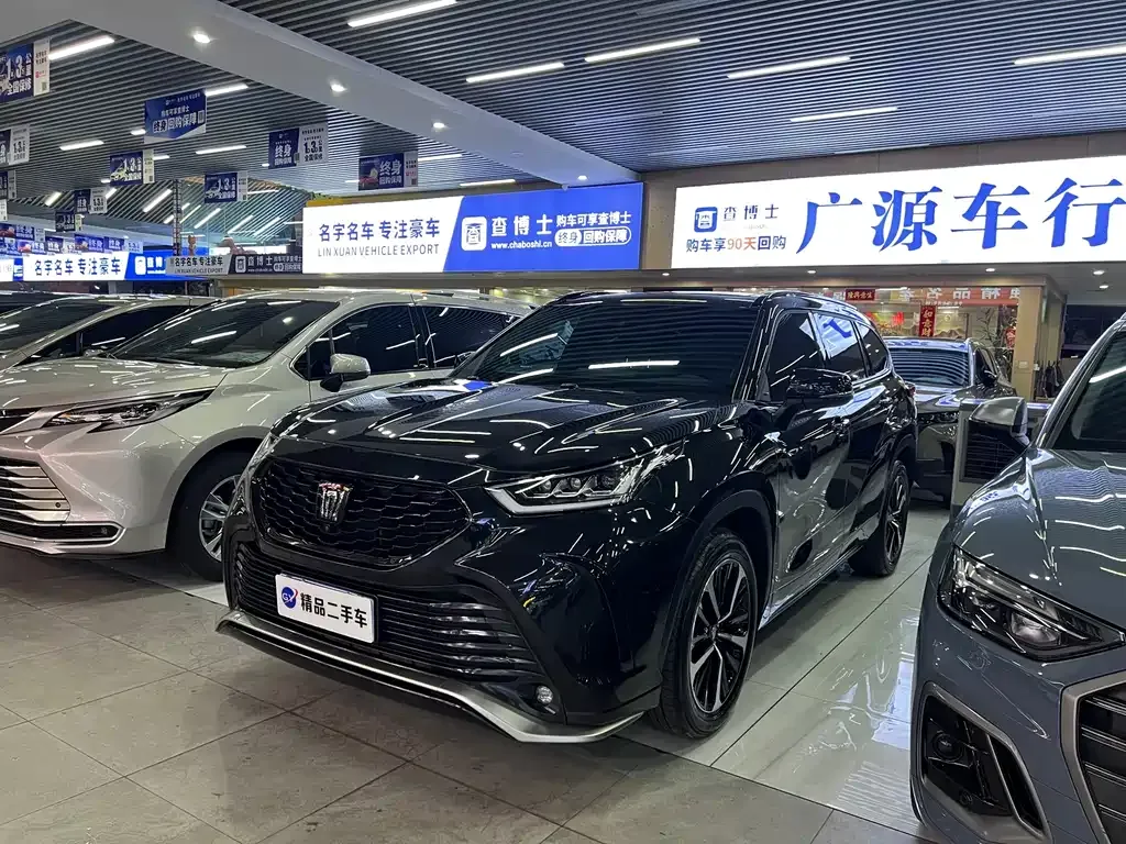 2022 Toyota Crown Kluger 2.0T 4WD
