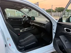 2023 Honda Civic HATCHBACK 2.0L e:HEV, белый — фото 11