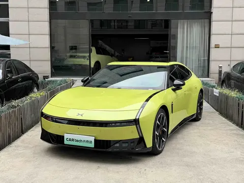 2025 Xpeng P7 702 Ultra