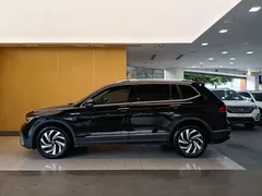 2022 Volkswagen Tiguan L 330TSI AT 2WD, чёрный — фото 6