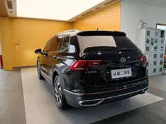 2022 Volkswagen Tiguan L 330TSI AT 2WD, чёрный — фото 25