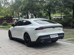 2022 Changan UNI-V 1.5T, белый — фото 10