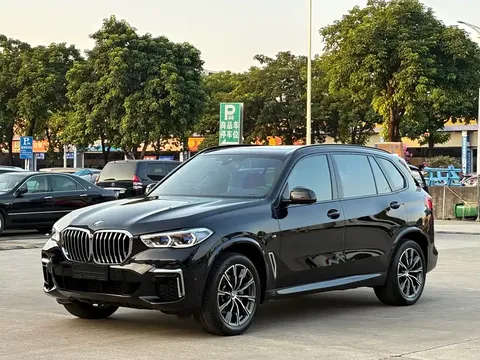 2022 BMW X5 30Li M
