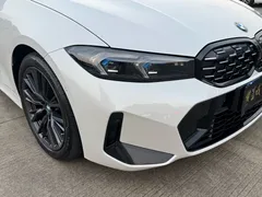 2023 BMW 3 Series 3 330i M, белый — фото 13