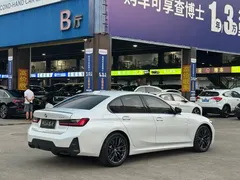 2023 BMW 3 Series 3 330i M, белый — фото 14