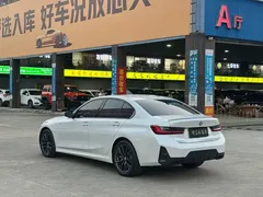 2023 BMW 3 Series 3 330i M, белый — фото 16