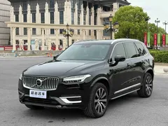 2022 Volvo XC90 B6 Sport 7, чёрный — фото 1