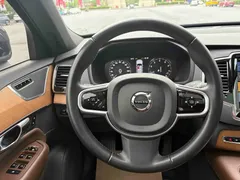 2022 Volvo XC90 B6 Sport 7, чёрный — фото 8