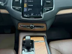 2022 Volvo XC90 B6 Sport 7, чёрный — фото 9