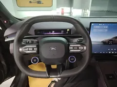 2025 Xpeng P7 750 4WD Ultra — фото 11