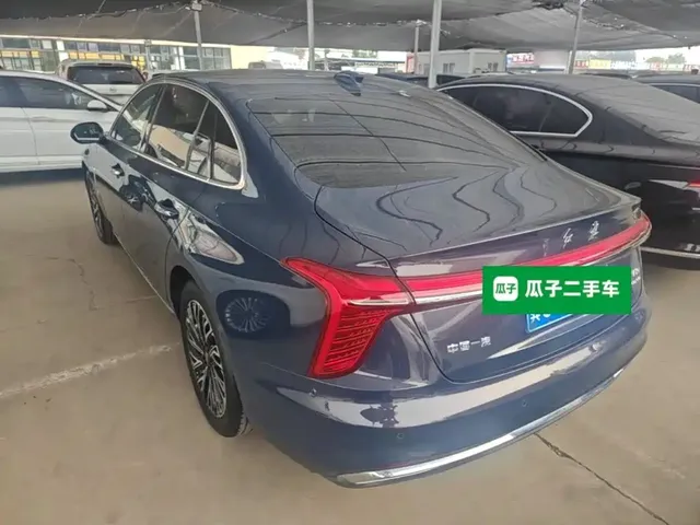 2024 Hongqi H5 2.0T AT