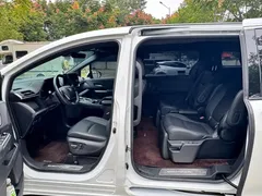 2023 Toyota Sienna 2.5L Hybrid Premium, белый — фото 6