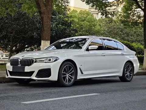 2022 BMW 5 Series 5 525Li M