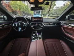 2022 BMW 5 Series 5 525Li M, белый — фото 8