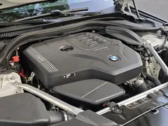 2022 BMW 5 Series 5 525Li M, белый — фото 9