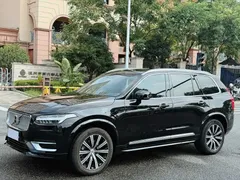 2021 Volvo XC90 B6 Luxury 7, чёрный — фото 3