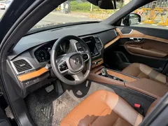 2021 Volvo XC90 B6 Luxury 7, чёрный — фото 8