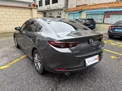2022 Mazda 3 2.0L AT — фото 7