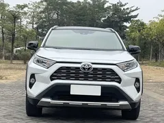 2022 Toyota RAV4 2.0L CVT 4WD Premium, белый — фото 3
