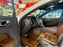 2024 Volvo XC60 4WD Zhiyuan Luxury, белый — фото 13