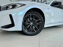 2023 BMW 3 Series 3 325Li M, белый — фото 21