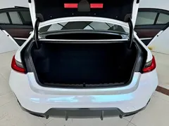 2023 BMW 3 Series 3 325Li M, белый — фото 24