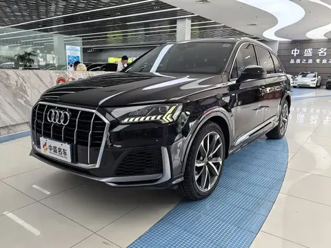2022 Audi Q7 55 TFSI quattro S line