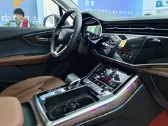 2022 Audi Q7 55 TFSI quattro S line, чёрный — фото 11