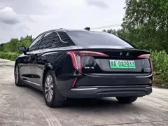 2023 Hongqi E-QM5 560km PLUS, чёрный — фото 9