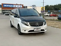 2023 Mercedes-Benz Vito 2.0T Elite 7-seat, чёрный — фото 3