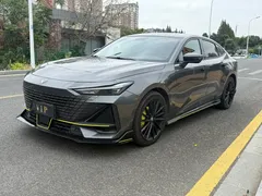 2022 Changan UNI-V 1.5T Sport — фото 1