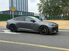 2022 Changan UNI-V 1.5T Sport — фото 5