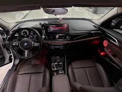 2022 BMW 1 Series 1 120i M, белый — фото 9