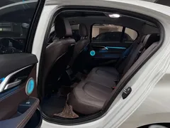 2022 BMW 1 Series 1 120i M, белый — фото 11