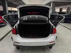 2022 BMW 1 Series 1 120i M, белый — фото 19