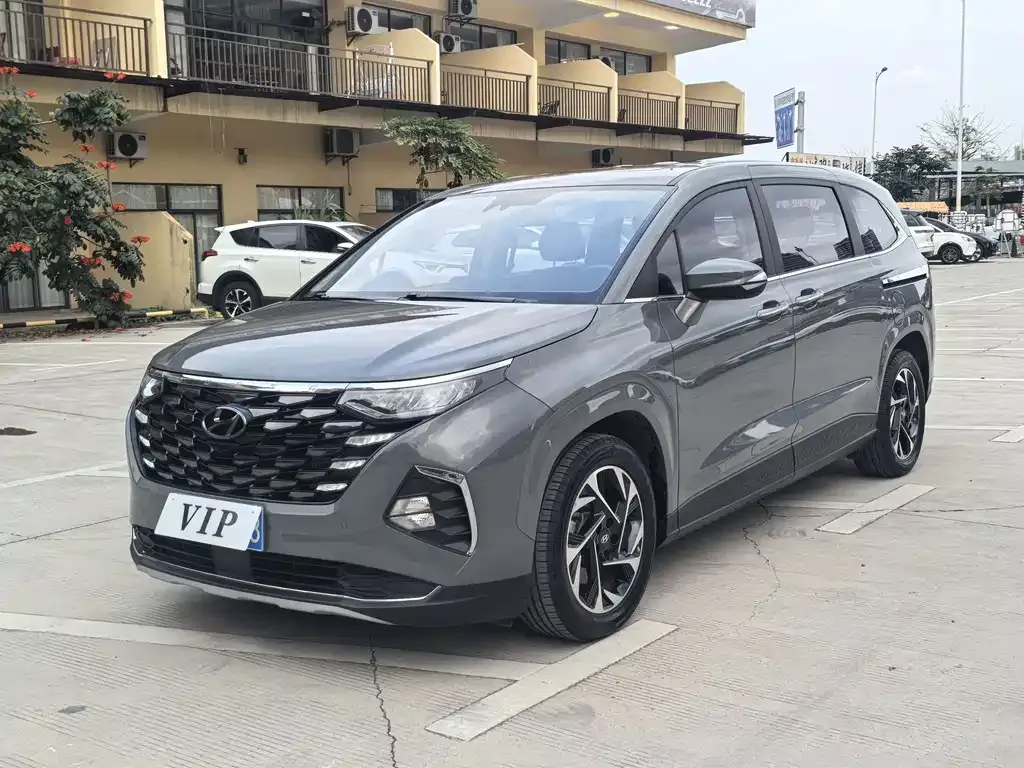 2021 Hyundai Custo 380TGDi LUX Premium